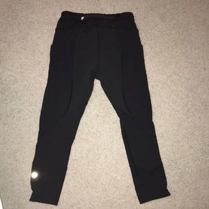 Lululemon Crop Leggings (high waist) 6